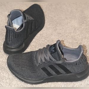 Adidas Swift Run
